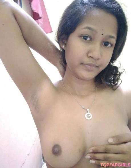 Indian nude leaked OnlyFans photo #71