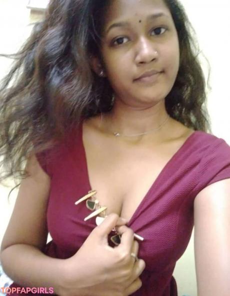 Indian nude leaked OnlyFans photo #72