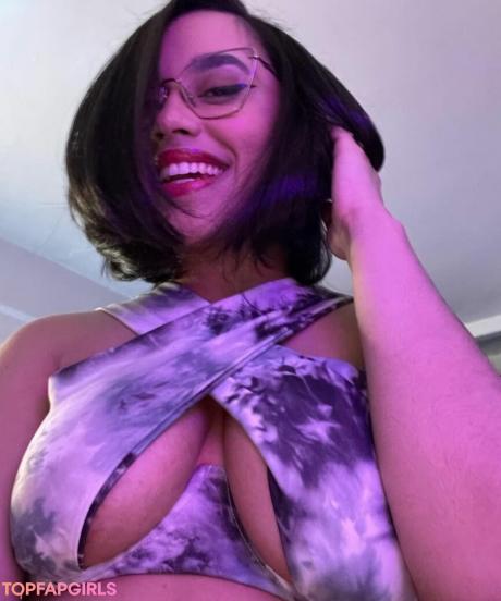 Itsqueennovaa nude leaked OnlyFans photo #24