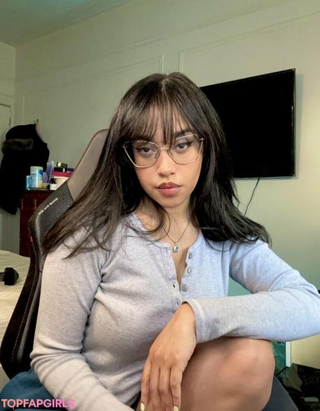 Itsqueennovaa nude leaked OnlyFans photo #48