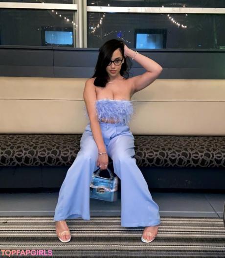 Itsqueennovaa nude leaked OnlyFans photo #61
