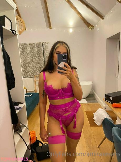 Amira nude leaked OnlyFans photo #9