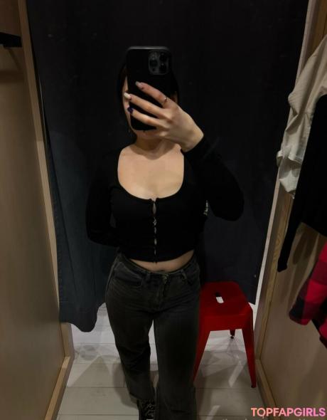 Babyamaliaa nude leaked OnlyFans photo #2