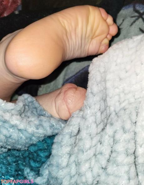 Thequeenbee69 nude leaked OnlyFans photo #19
