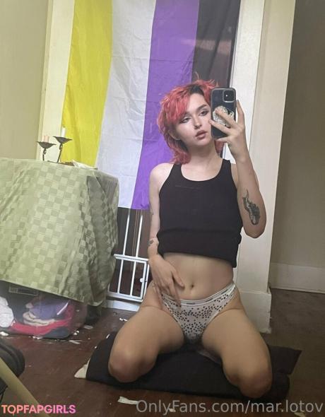 Mar.lotov nude leaked OnlyFans photo #7