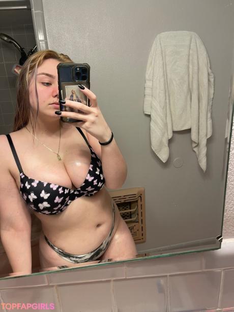 Cherrybae nude leaked OnlyFans photo #4