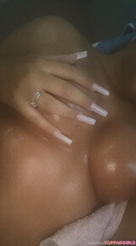 Madixmcc nude leaked OnlyFans photo #42