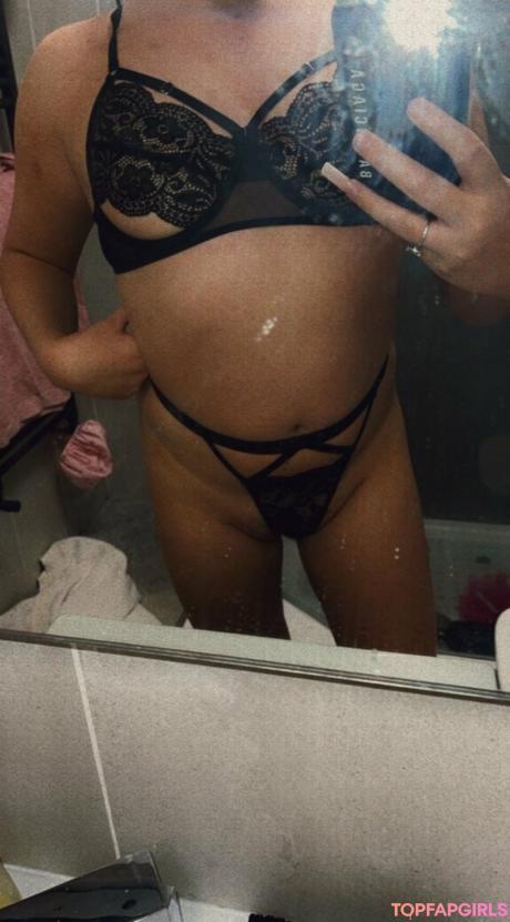 Madixmcc nude leaked OnlyFans photo #9