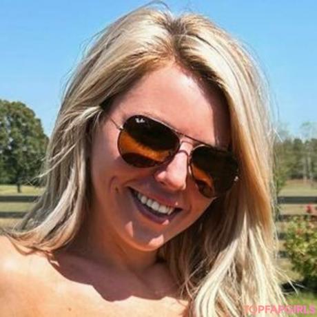 Sophie nude leaked OnlyFans photo #12