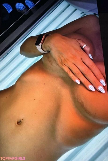 Sophie nude leaked OnlyFans photo #43