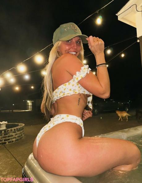 Sophie nude leaked OnlyFans photo #9