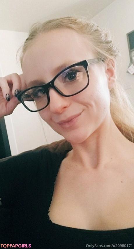 Elle nude leaked OnlyFans photo #21