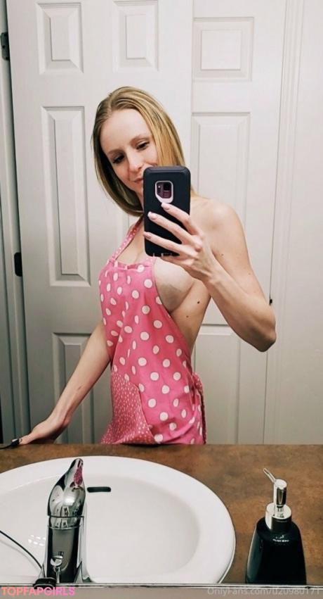 Elle nude leaked OnlyFans photo #26
