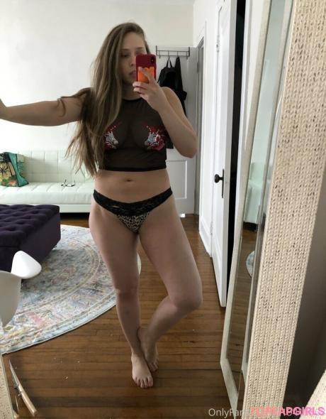 Kagneylinn nude leaked OnlyFans photo #85