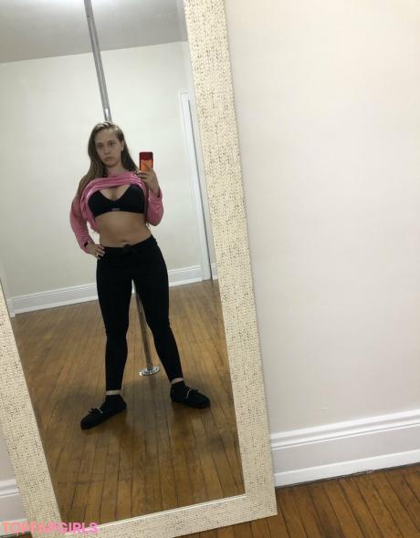 Kagneylinn nude leaked OnlyFans photo #88