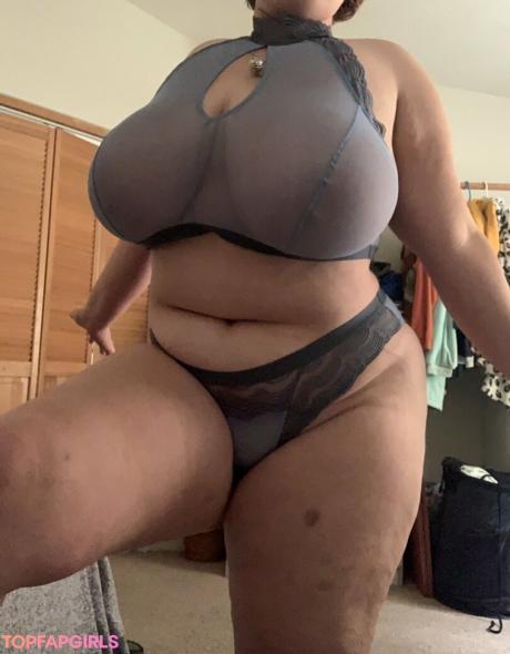 Squishy nude leaked OnlyFans photo #35