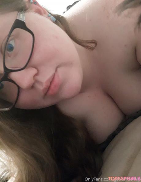 Geekikittenvip nude leaked OnlyFans photo #8