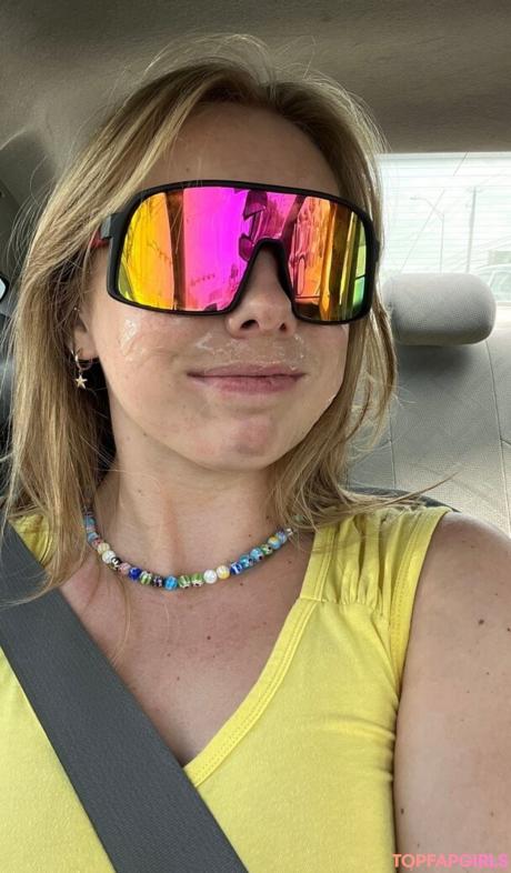 CosmicKitti nude leaked OnlyFans photo #98