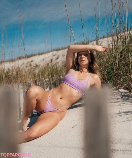 Sarah nude leaked OnlyFans photo #24
