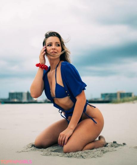 Sarah nude leaked OnlyFans photo #28