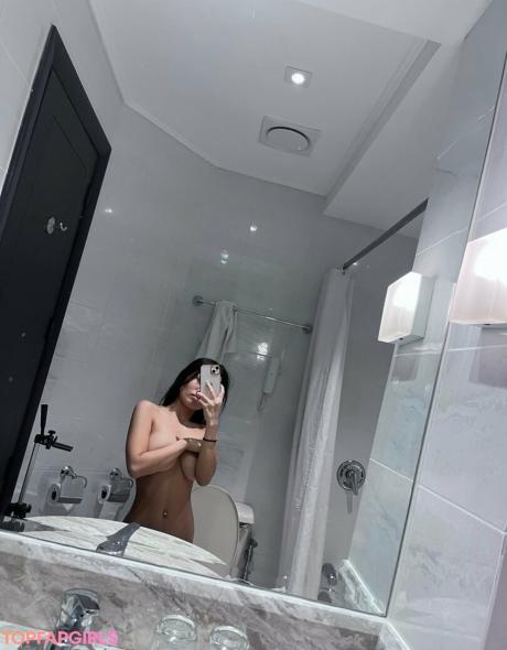 Itsmearra_freeaccount nude leaked OnlyFans photo #5