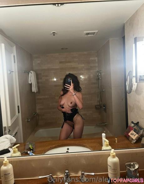 Alenalovesxo nude leaked OnlyFans photo #43