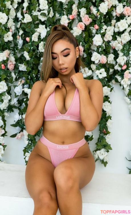 Vmynguyen nude leaked OnlyFans photo #11