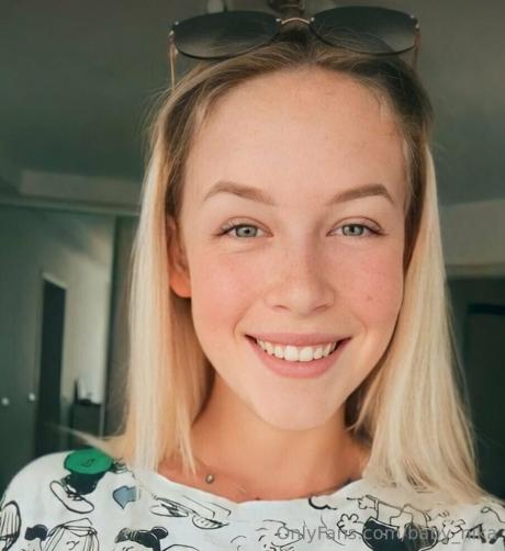 Baby_nika nude leaked OnlyFans photo #36