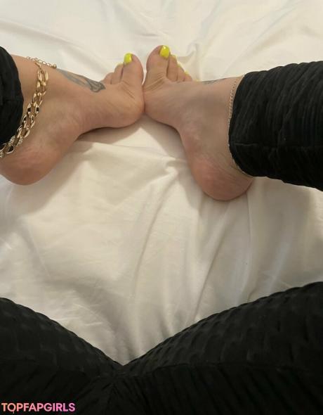 Servingfet nude leaked OnlyFans photo #1