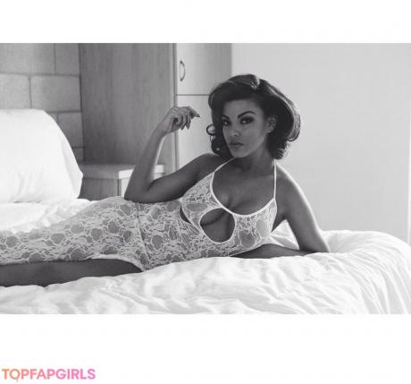 Vivian nude leaked OnlyFans photo #18