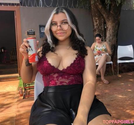 Karol nude leaked OnlyFans pic