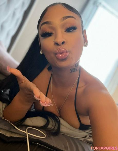 Yell0wp0rntapez nude leaked OnlyFans photo #87