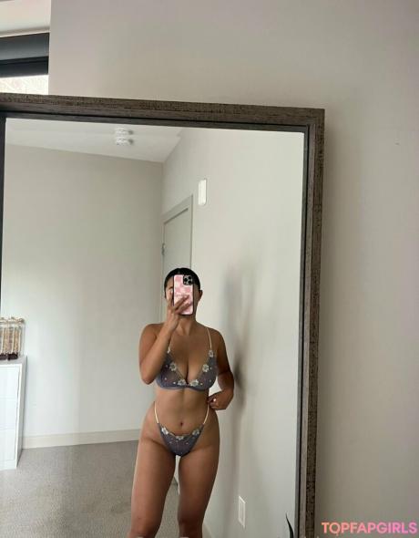 Ashleigh nude leaked OnlyFans pic